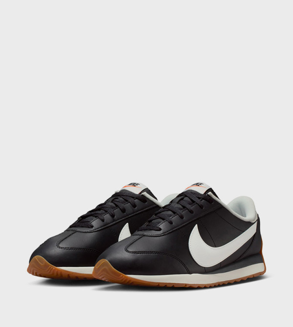 Nike  Sneakers - Black Low Top