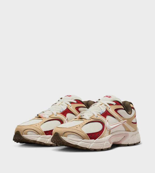 نايك نايكي - متعدد أحذية برقبة منخفضة 