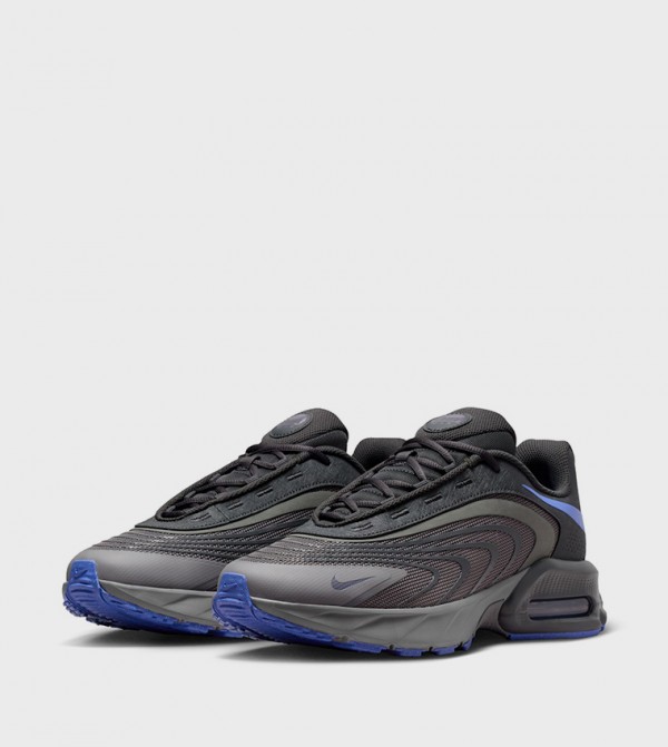 Nike Nike - Black Low Top