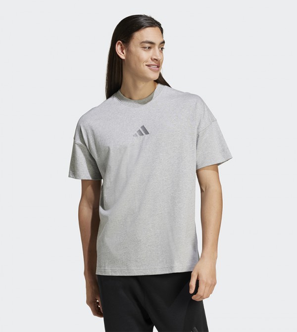 اديداس  ملابس - رمادي T-Shirts & Vests