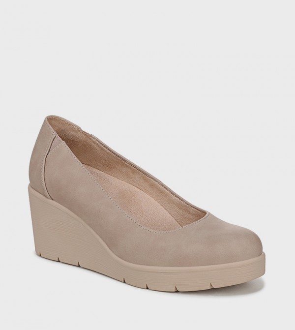 Naturalizer  - Beige Pumps