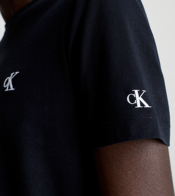 Calvin Klein Jeans Calvin Klein - Black Round Neck T-Shirts