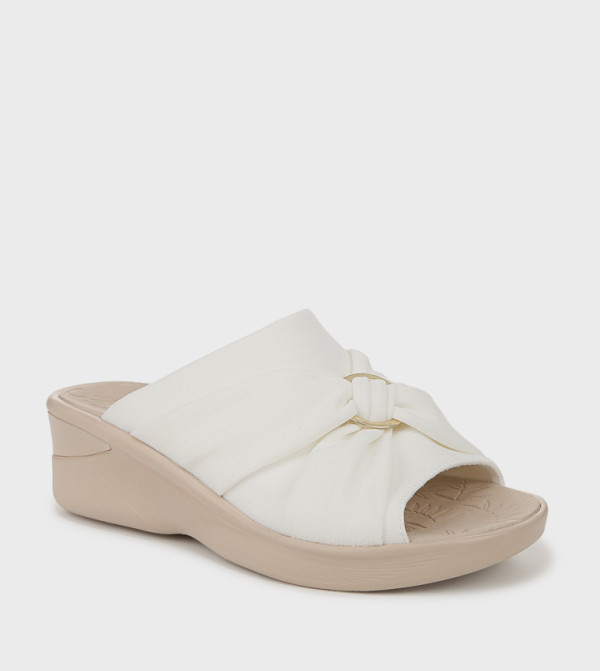 Bzees  - White Wedges