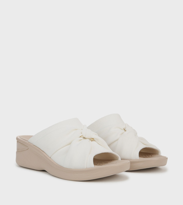 Bzees  - White Wedges