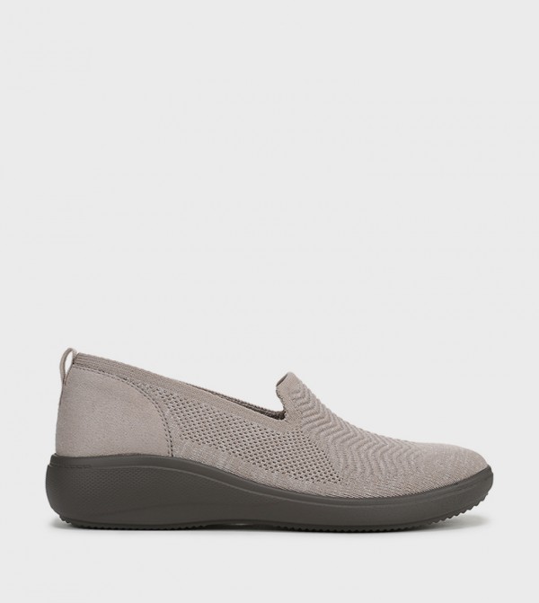 Bzees Bzees - Sand Casual Slip-ons