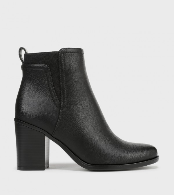 Naturalizer Shoes - Black Ankle length Boots