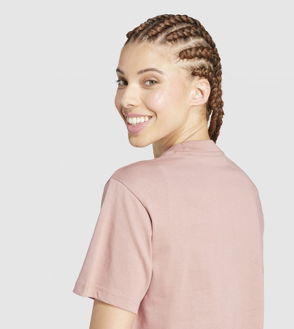 اديداس  ملابس - وردي Short Sleeve T-Shirts