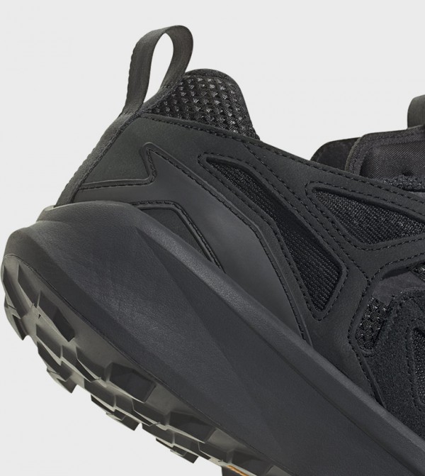 Adidas Adidas - Black Low Top