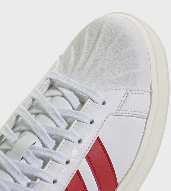 Adidas  Sneakers - White Low Top