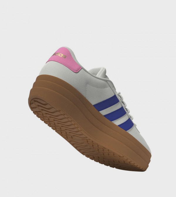 اديداس اديداس - أبيض أحذية برقبة منخفضة 