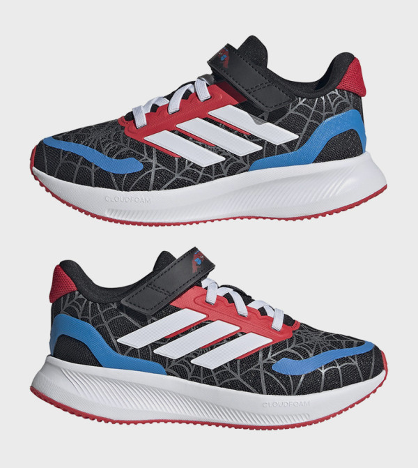 اديداس اديداس - أسود أحذية برقبة منخفضة 