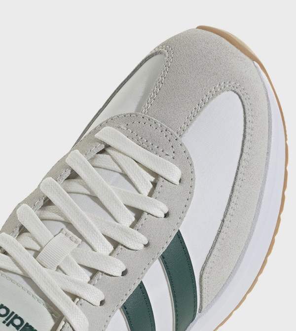 Adidas Adidas - White Low Top