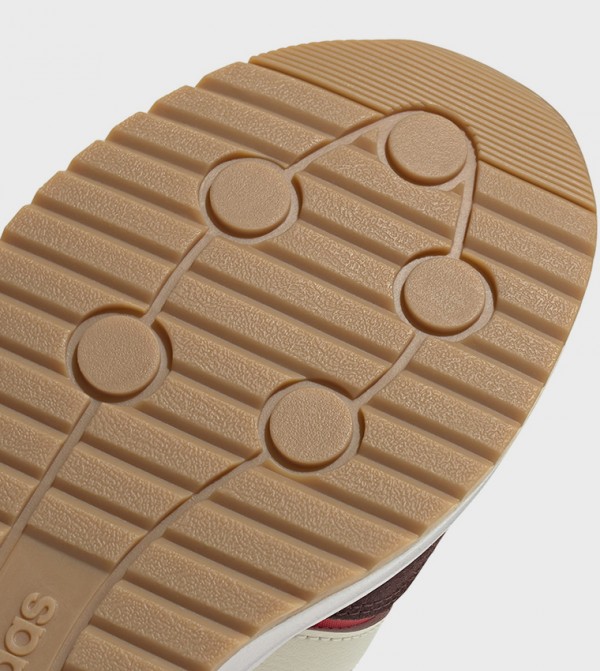 Adidas Adidas - Red Low Top