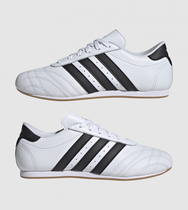 اديداس  أحذية سنيكرز - أبيض أحذية برقبة منخفضة 