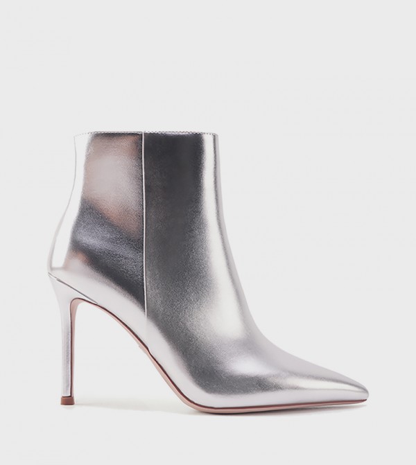 ناين وست  أبوات - فضي Ankle length Boots