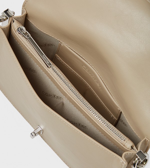 Calvin Klein  - Beige Shoulder bags