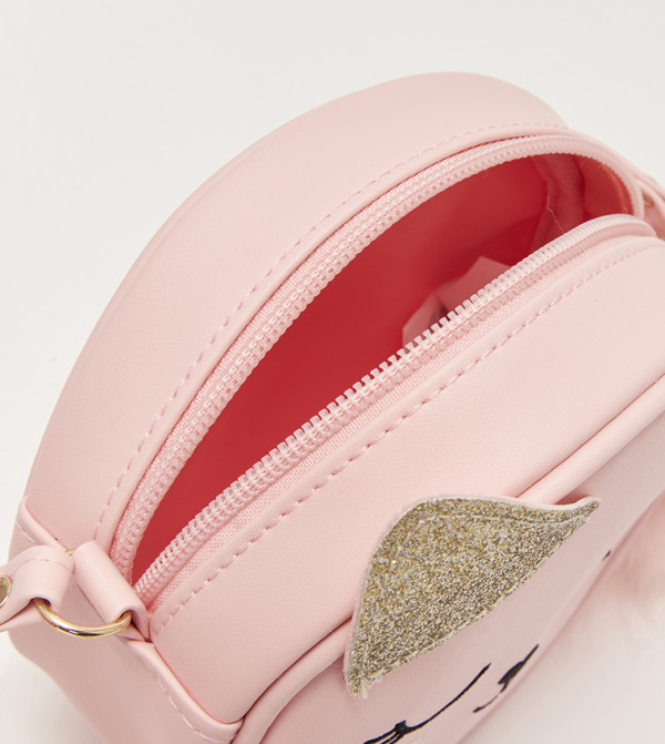 اٍل سي واي كيكي اٍل سي واي كيكي - وردي كروس 