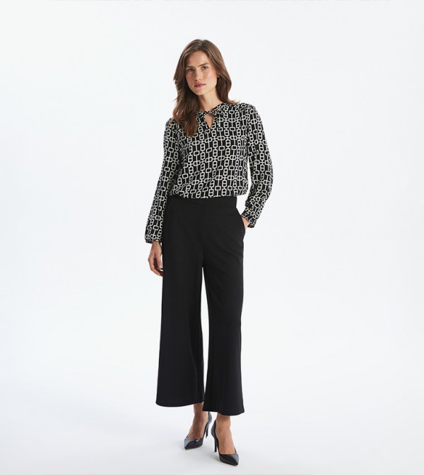 اٍل سي واي كيكي  بلوزات - أسود Casual Tops