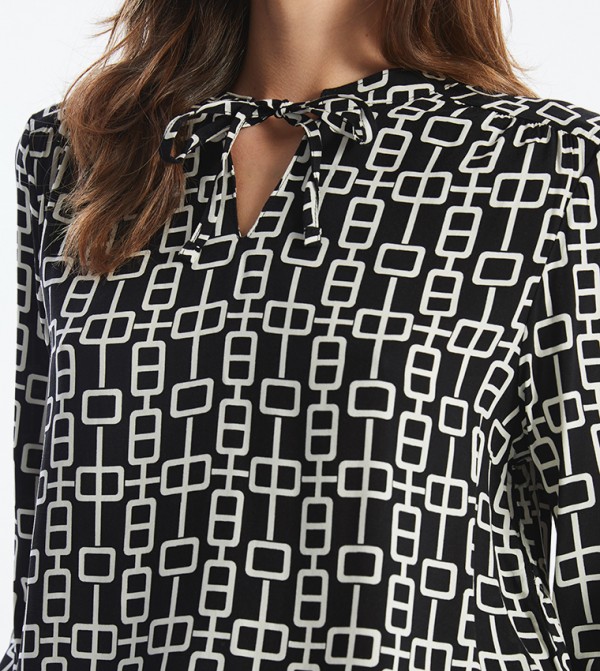 اٍل سي واي كيكي  بلوزات - أسود Casual Tops