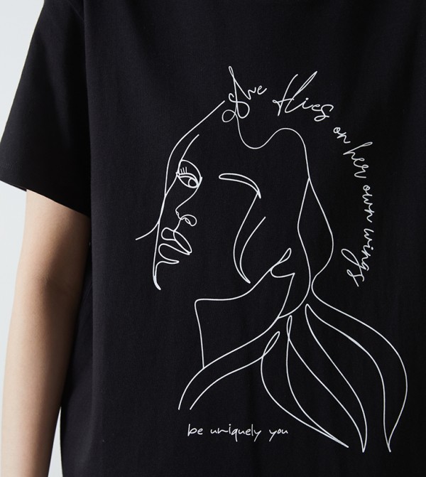 اٍل سي واي كيكي اٍل سي واي كيكي - أسود تيشيرتات كاجوال