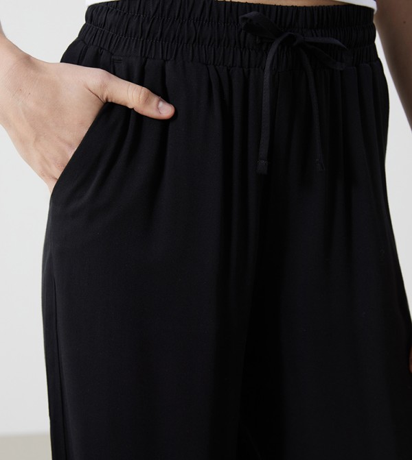 LC Waikiki LC Waikiki - Black Casual Pants