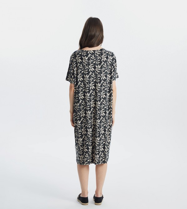 LC Waikiki LC Waikiki - Black Casual Dresses