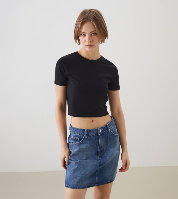 LC Waikiki LC Waikiki - Black Short Sleeve T-Shirts