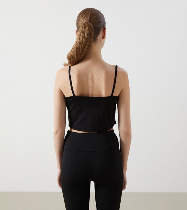 LC Waikiki LC Waikiki - Black Cropped Tops