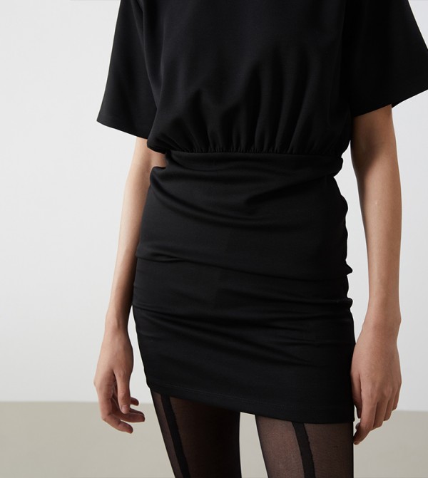 اٍل سي واي كيكي فساتين - أسود فساتين كاجوال