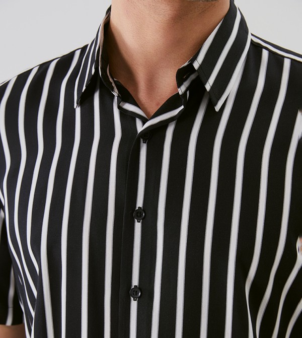 LC Waikiki LC Waikiki - Black Casual Shirts