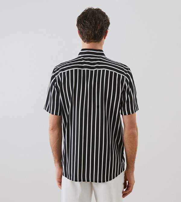 LC Waikiki LC Waikiki - Black Casual Shirts
