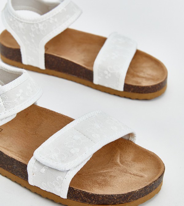 LC Waikiki LC Waikiki - White Casual Sandals