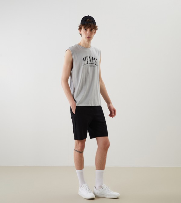 اٍل سي واي كيكي  ملابس رياضة - رمادي T-Shirts & Vests