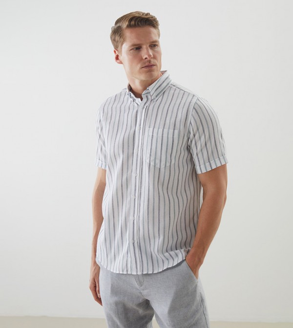 LC Waikiki LC Waikiki - White Casual Shirts