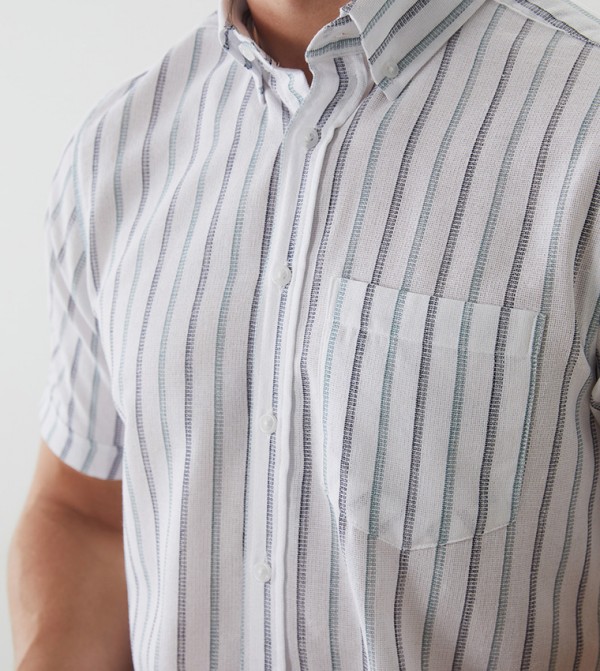 LC Waikiki LC Waikiki - White Casual Shirts