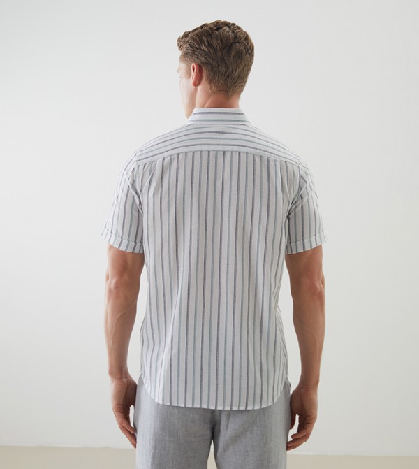 LC Waikiki LC Waikiki - White Casual Shirts