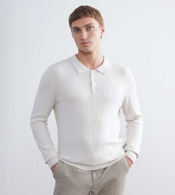 LC Waikiki  V-neck Sweaters - White V-neck Sweaters