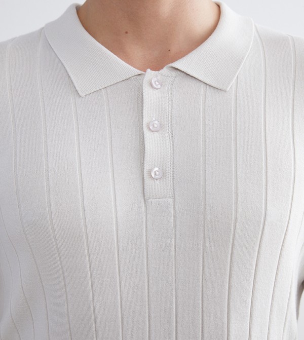 LC Waikiki  V-neck Sweaters - White V-neck Sweaters