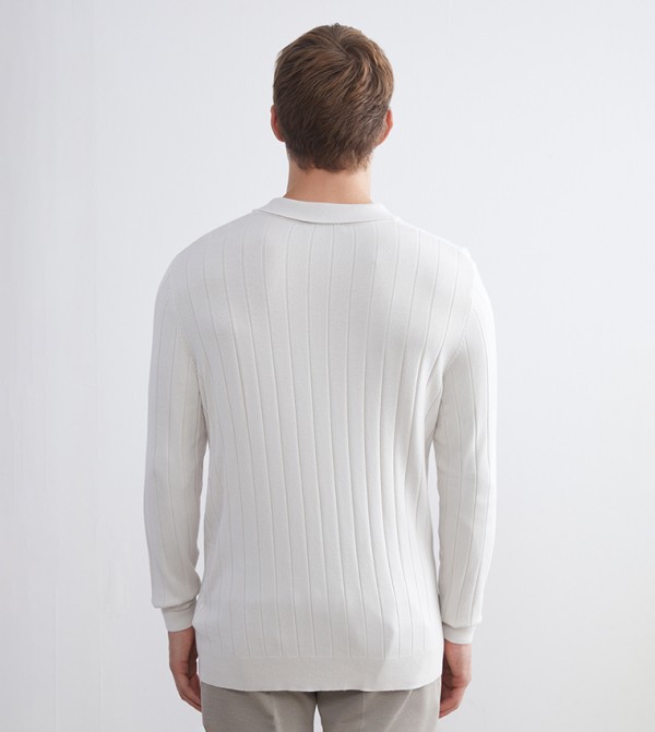 LC Waikiki  V-neck Sweaters - White V-neck Sweaters