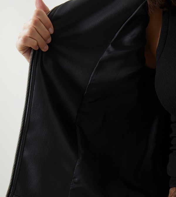 LC Waikiki LC Waikiki - Black Casual Jackets