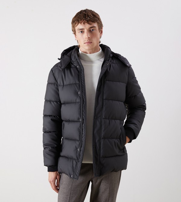 LC Waikiki Clothing - Black Puffer Jackets