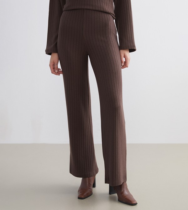 اٍل سي واي كيكي  بناطيل وليقنز - بني  بنطال كاجوال