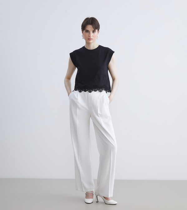 LC Waikiki LC Waikiki - Black Cropped Tops