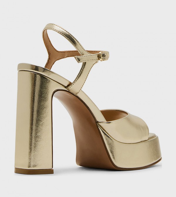 Steve Madden Steve Madden - Gold Heels