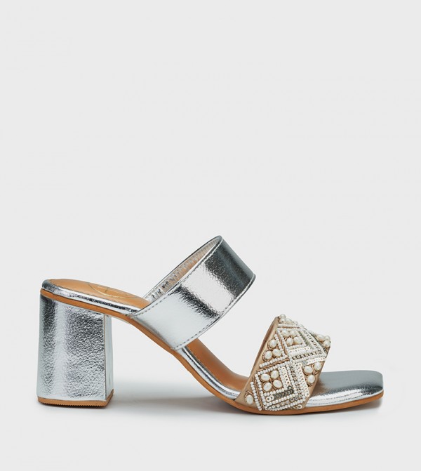 Shop Lovekaari Shop Lovekaari - Silver Heels