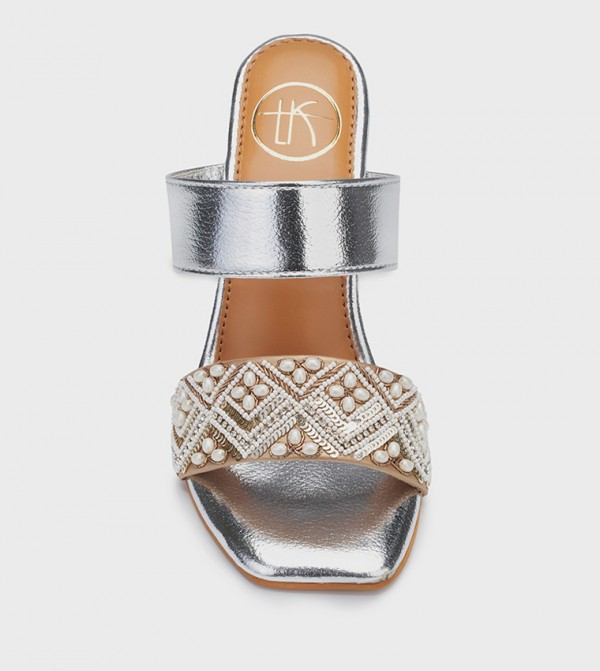 Shop Lovekaari Shop Lovekaari - Silver Heels