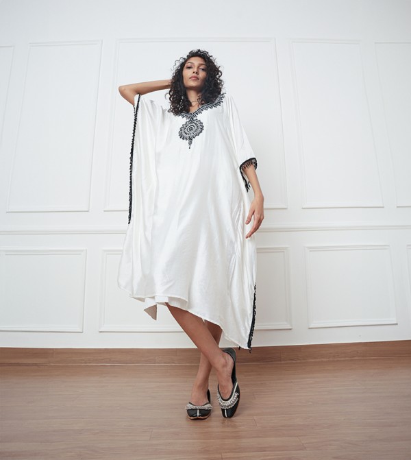 Shop Lovekaari Shop Lovekaari - Black undefined