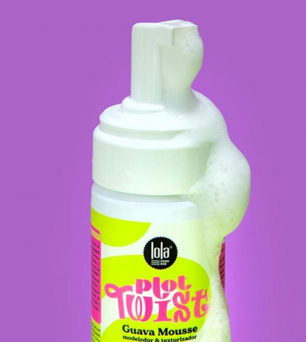 Lola from Rio Lola from Rio - White Hair Styling