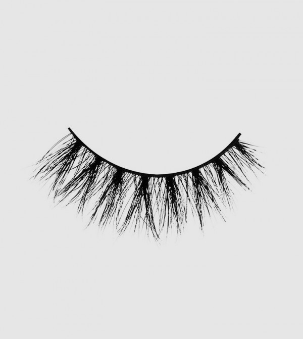 Nina Ubhi  - Multi False Eyelashes