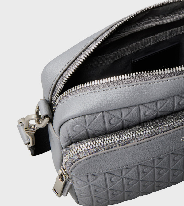 كالفين كلاين كالفين كلاين - رمادي Cross Body & Sling Bags